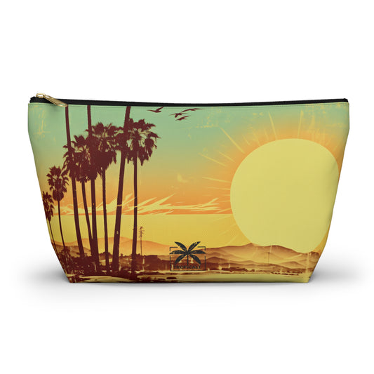 " The Californian"  Accessory Pouch w T-bottom - Black and White